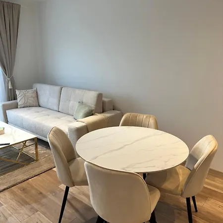 度假居 Emil Estate *